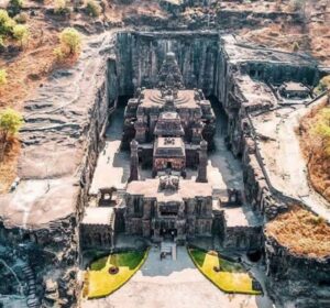 Top 8 Mysterious Places in India: Ellora Temple